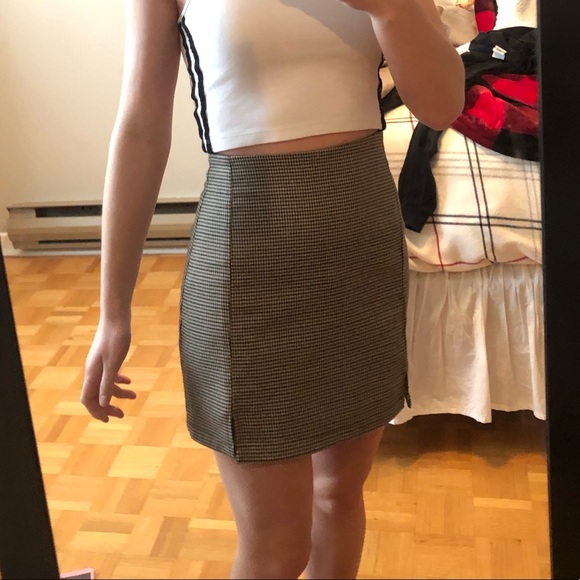 Brandy Melville Dresses & Skirts - Brandy Melville/ John Galt skirt